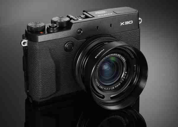 Compact Cameras With Waterproof Qualities