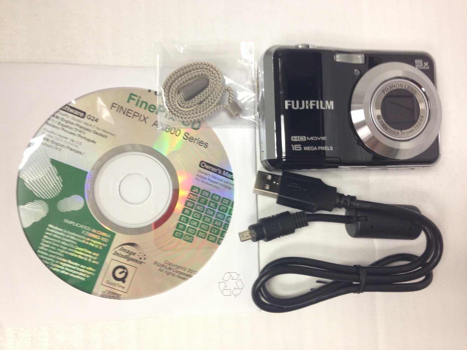 Fujifilm FinePix AX655 – 16 Megapixel Digital Camera with 5x Optical Zoom