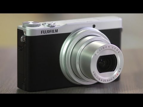 Fujifilm’s XQ2 is a lot of camera in a stylish little package