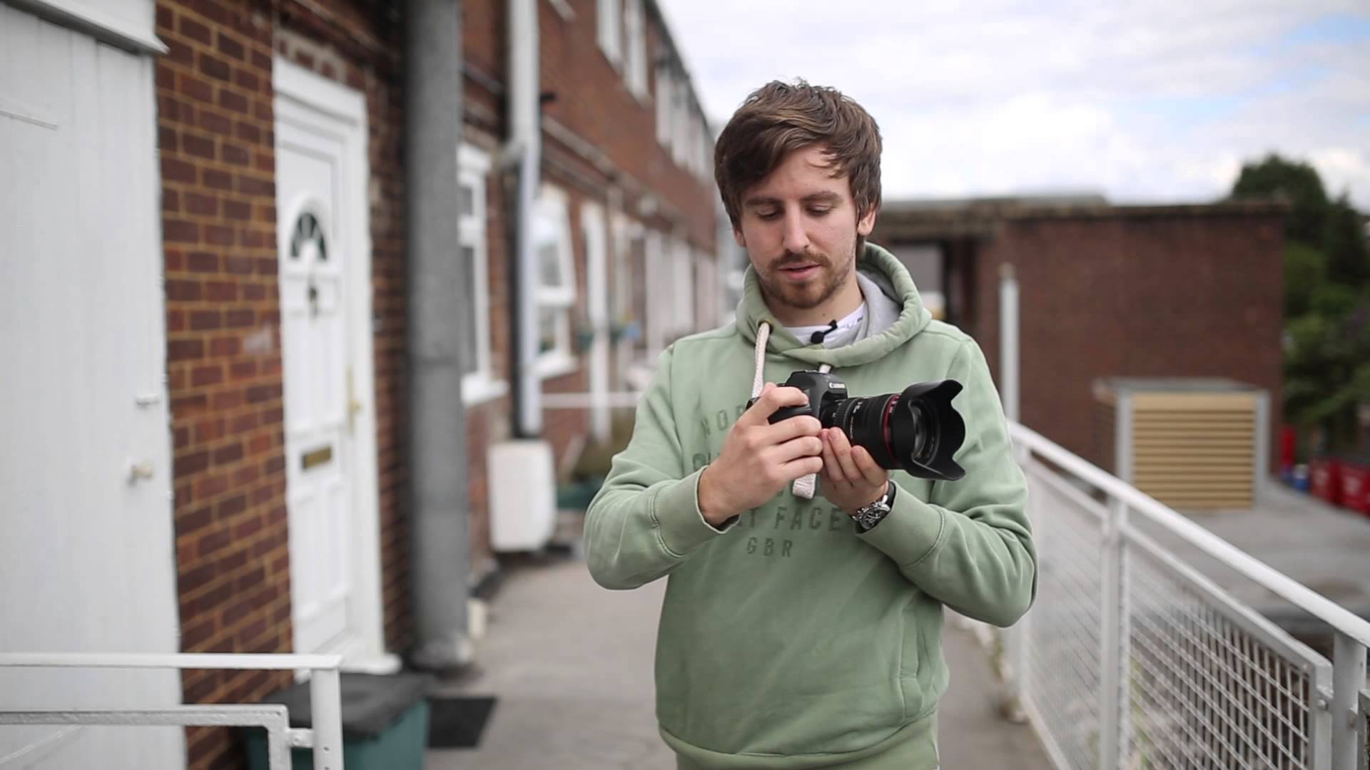How to hold a DSLR Camera like you know what you’re doing!