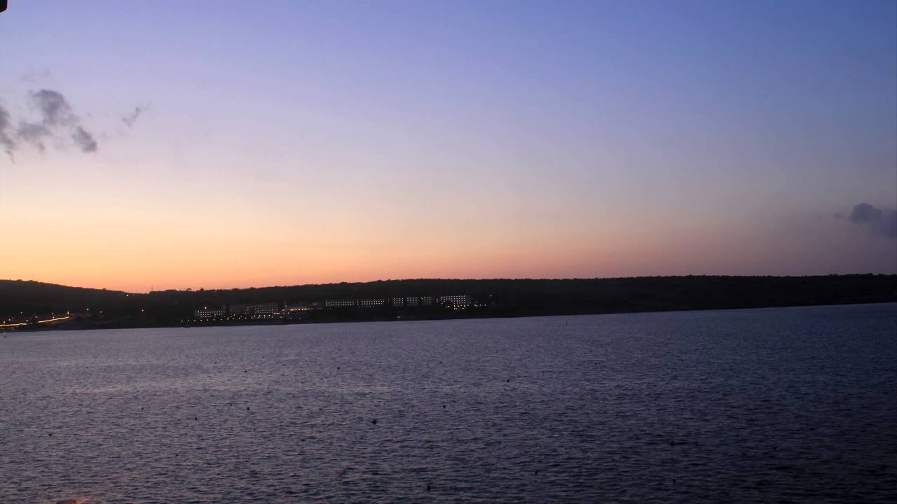 My First DSLR Camera Timelapse – Sunset in Mellieha Bay (Malta)