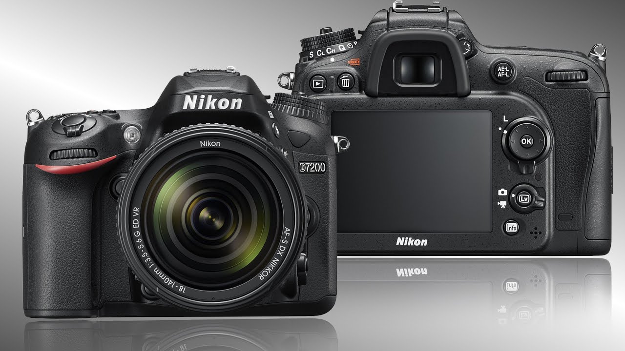 Nikon D7200 DX format DSLR Camera with 18-140mm VR Lens