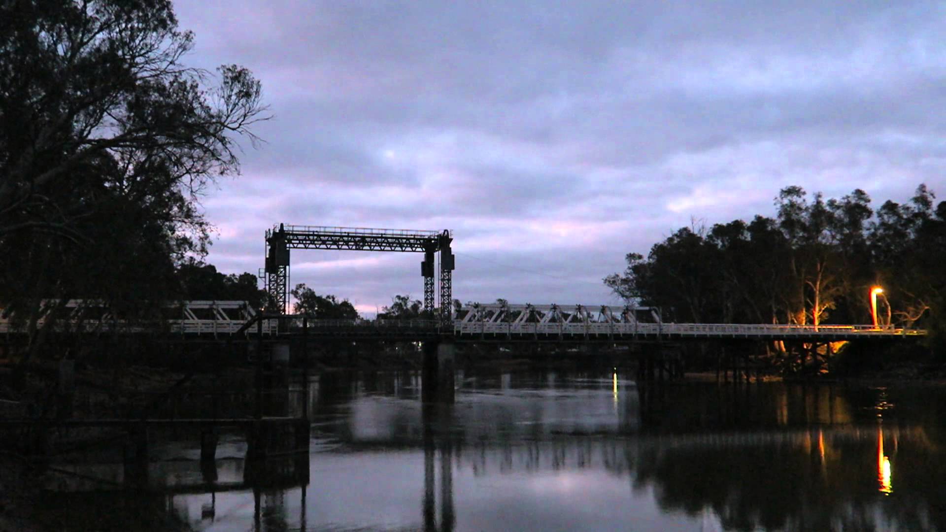 Swan Hill Time lapse video.  Canon G7x camera.