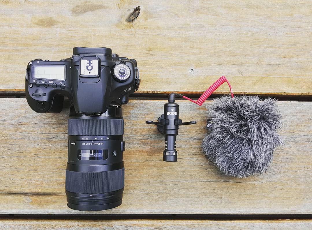 The Best Compact On-Camera Microphone! RØDE VideoMicro Review